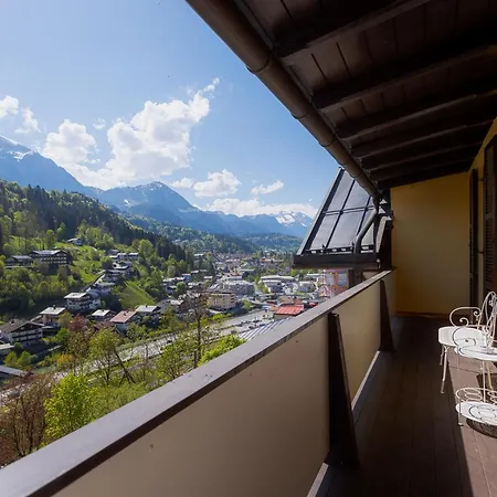 Alpine Apartements Maximilian アパート